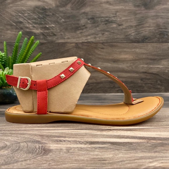 NIB Born Adana Studded T Strap Flat Thong Sandal - Picture 5 of 10